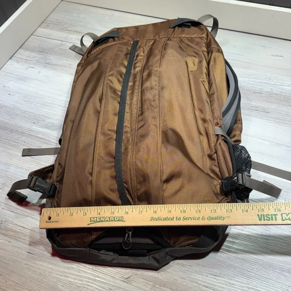 REI Convertible‎ Hidden Shoulder Straps Travel Backpack Internal Soft Frame